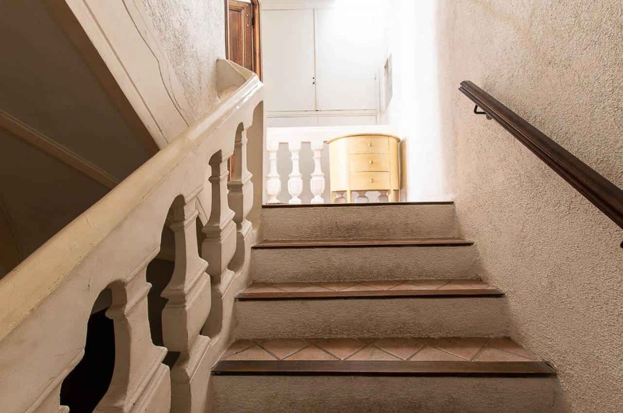 Superbe Appartement Dans Le Coeur De La Ville Antibes Luaran gambar