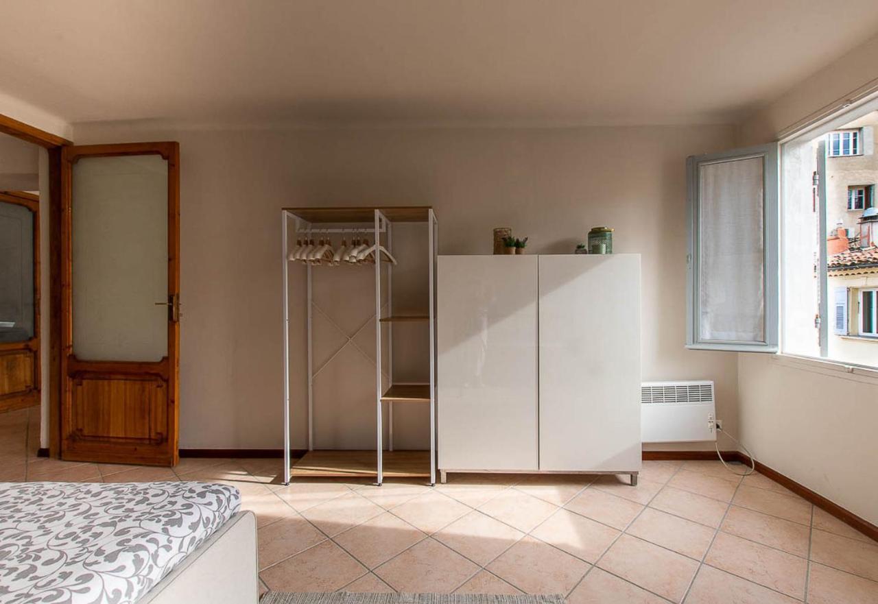 Superbe Appartement Dans Le Coeur De La Ville Antibes Luaran gambar