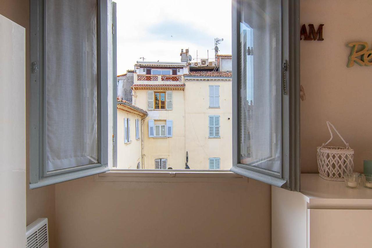Superbe Appartement Dans Le Coeur De La Ville Antibes Luaran gambar