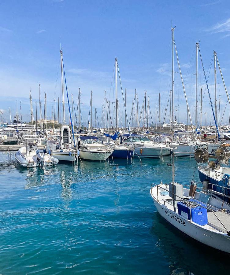 Superbe Appartement Dans Le Coeur De La Ville Antibes Luaran gambar